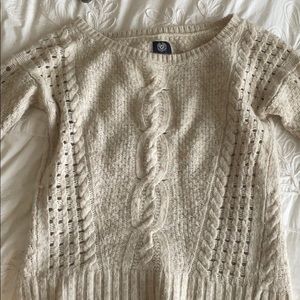 American Eagle cream colored sweater